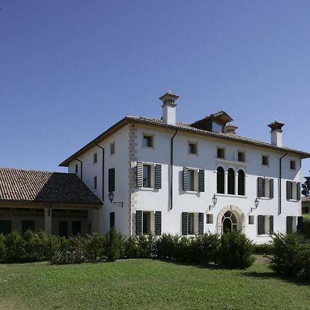 Villa Busta Hotel Montebelluna Bagian luar foto