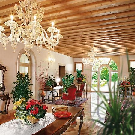 Villa Busta Hotel Montebelluna Bagian luar foto